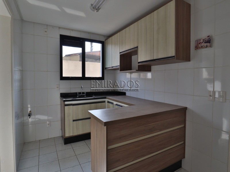 Apartamento com 3 dormitórios em Jardim Faculdade