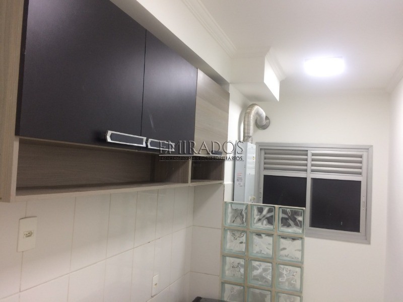 Apartamento com 2 dormitórios em Parque Campolim