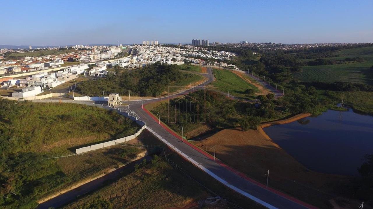 Loteamento/Condomínio em Residencial Helena Maria